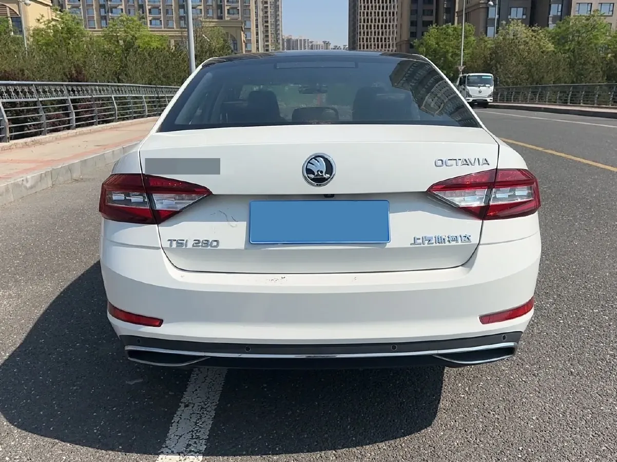 2018 Skoda Octavia 1.4T 150HP L4 7DCT,autocango,china used car exporter,china ev exporter,chinese used car exporter,chinese used ev exporter