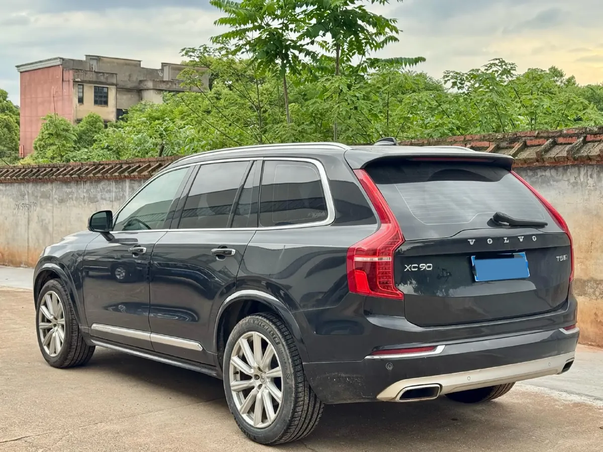 2019 Volvo XC90 2.0T 254HP L4 8AT,autocango,china used car exporter,china ev exporter,chinese used car exporter,chinese used ev exporter