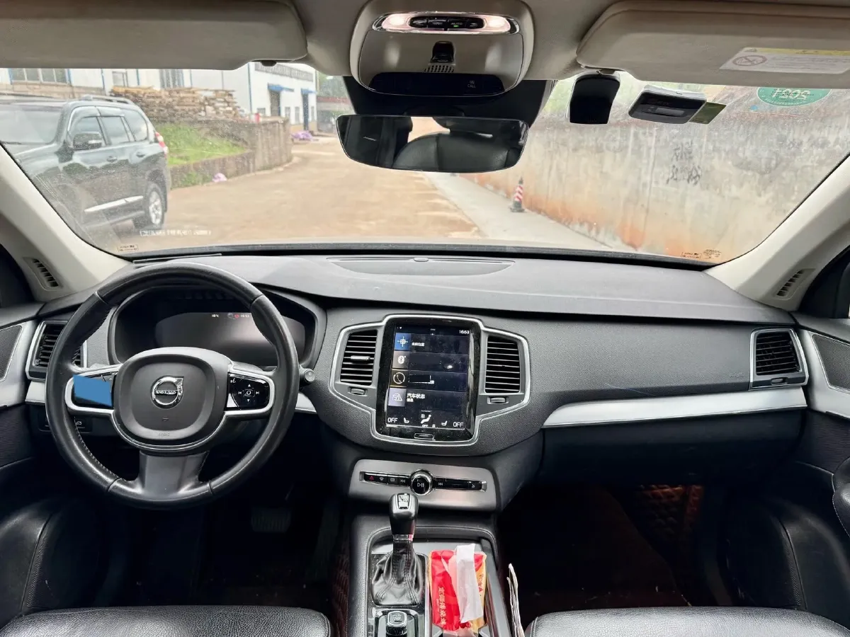 2019 Volvo XC90 2.0T 254HP L4 8AT,autocango,china used car exporter,china ev exporter,chinese used car exporter,chinese used ev exporter