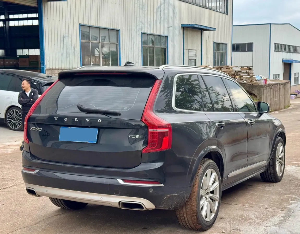 2019 Volvo XC90 2.0T 254HP L4 8AT,autocango,china used car exporter,china ev exporter,chinese used car exporter,chinese used ev exporter