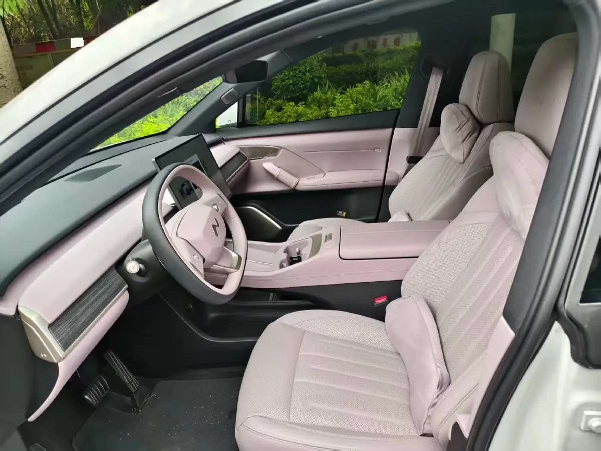 2024 ONVO L60 BEV 60KWH,autocango,china used car exporter,china ev exporter,chinese used car exporter,chinese used ev exporter