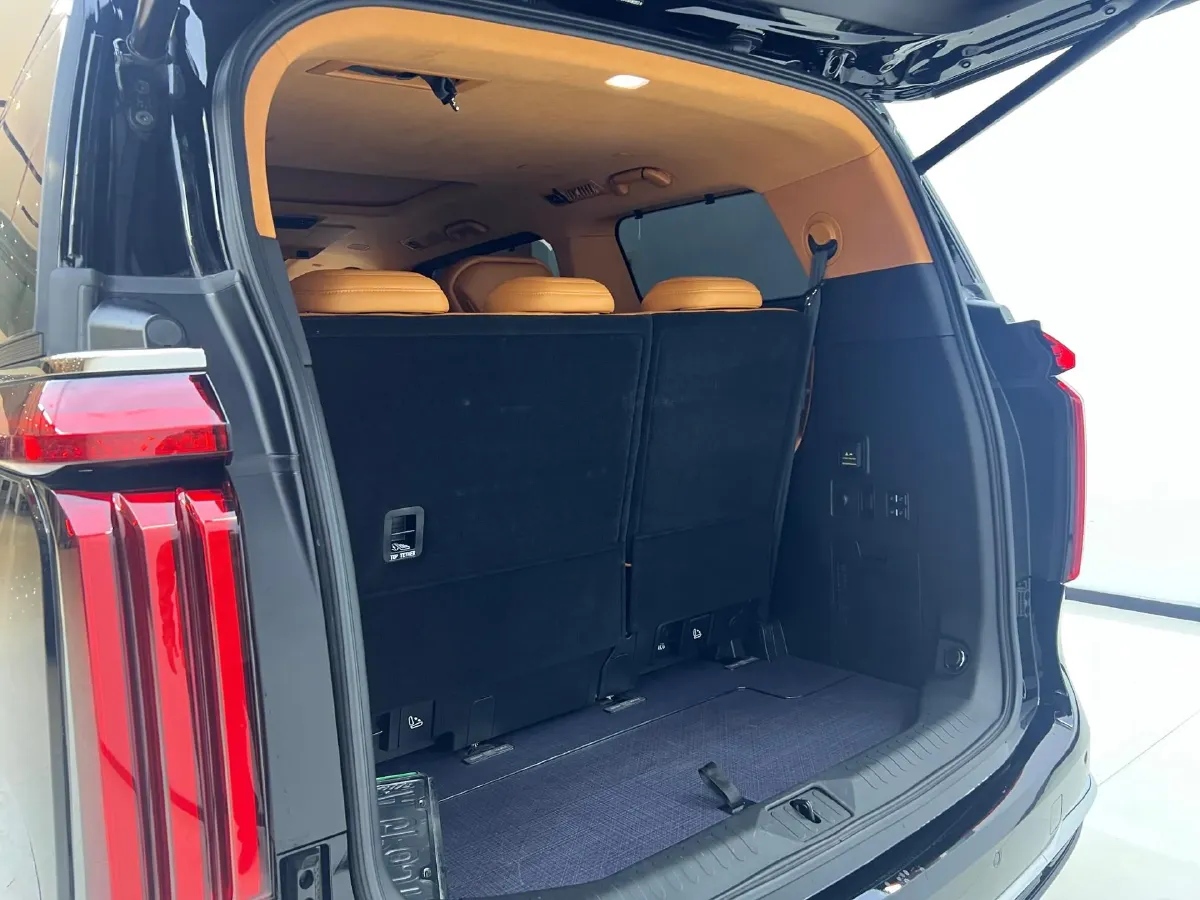 2025 WEY HighMountain 1.5T 170HP L4 4DHT PHEV,autocango,china used car exporter,china ev exporter,chinese used car exporter,chinese used ev exporter