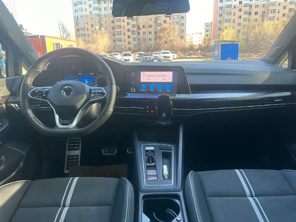 2023 Volkswagen Golf 1.4T 150HP L4 7DCT,autocango,china used car exporter,china ev exporter,chinese used car exporter,chinese used ev exporter