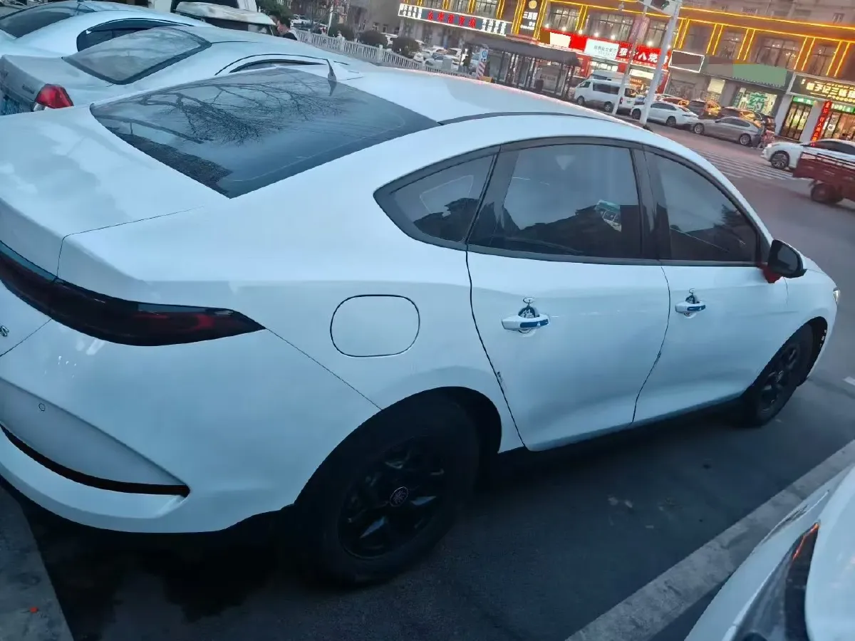 2025 BYD Qin Plus 1.5L 101HP L4 E-CVT PHEV 7.68KWH,autocango,china used car exporter,china ev exporter,chinese used car exporter,chinese used ev exporter