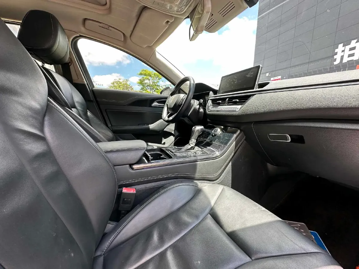 2019 HongQi H5 1.8T 180HP L4 6AT,autocango,china used car exporter,china ev exporter,chinese used car exporter,chinese used ev exporter