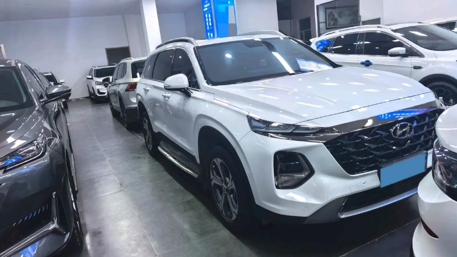 2023 Hyundai Santafe 2.0T 230HP L4 8AT,autocango,china used car exporter,china ev exporter,chinese used car exporter,chinese used ev exporter