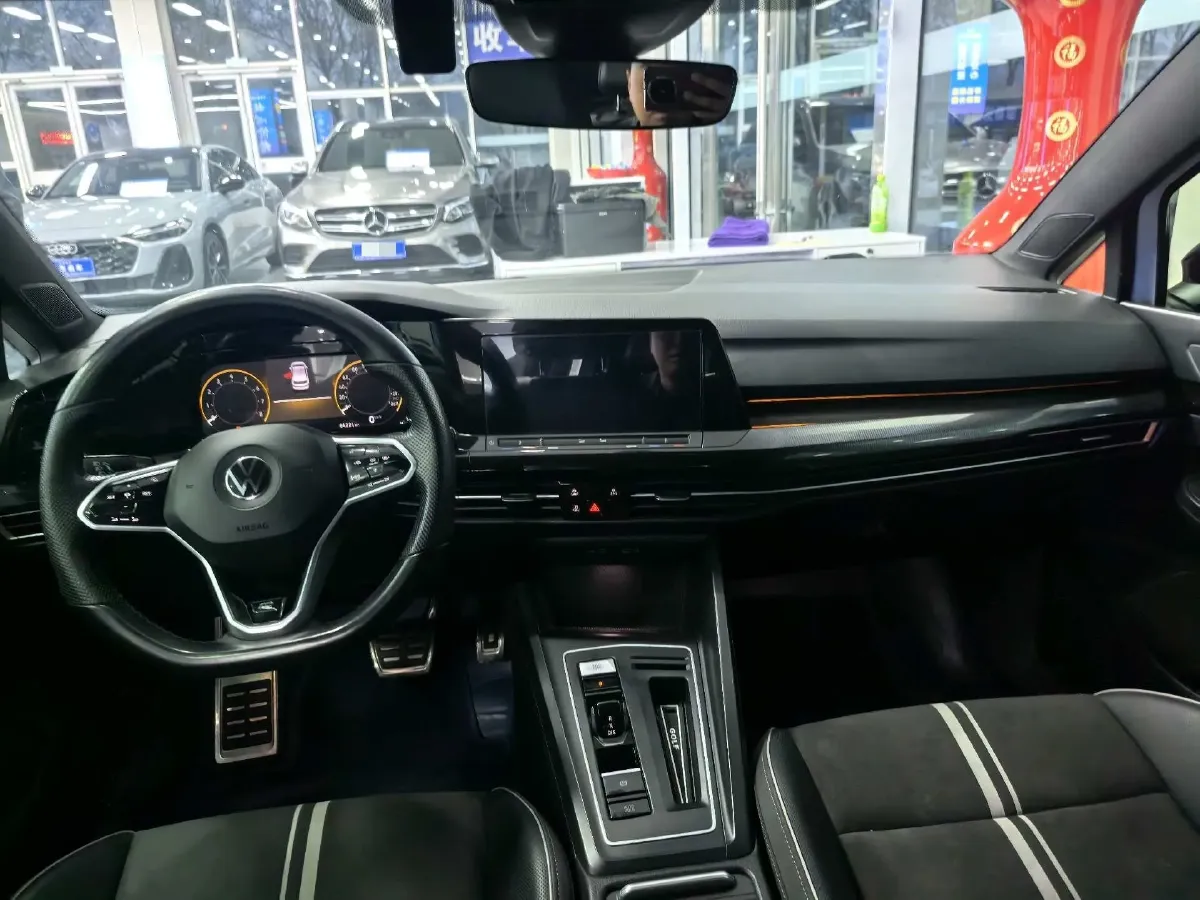 2018 MAXUS XinTu V80 2.5T 136HP L4 6MT,autocango,china used car exporter,china ev exporter,chinese used car exporter,chinese used ev exporter