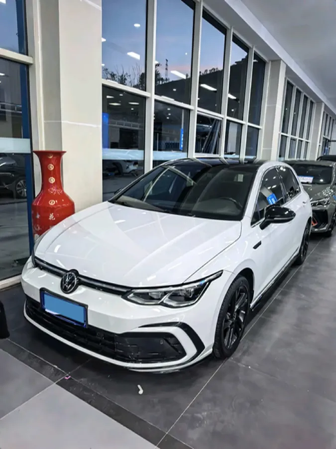 2018 MAXUS XinTu V80 2.5T 136HP L4 6MT,autocango,china used car exporter,china ev exporter,chinese used car exporter,chinese used ev exporter
