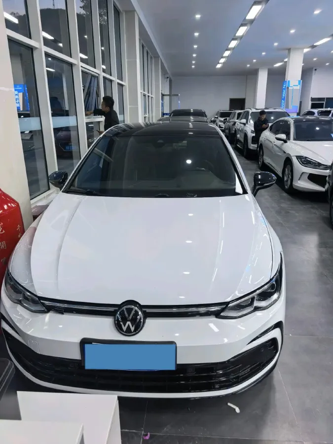 2018 MAXUS XinTu V80 2.5T 136HP L4 6MT,autocango,china used car exporter,china ev exporter,chinese used car exporter,chinese used ev exporter