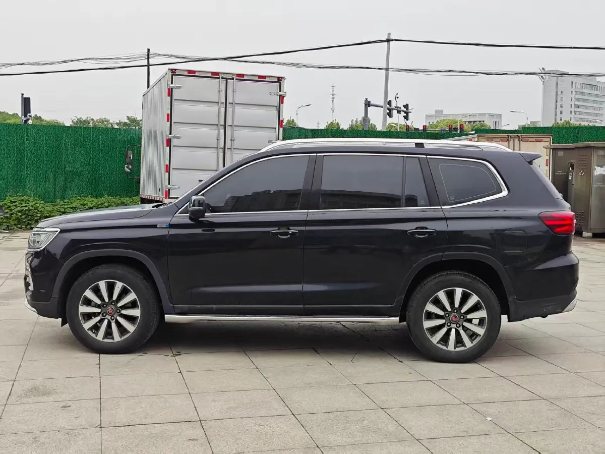 2018 Roewe RX5 2.0T 220HP L4 6DCT,autocango,china used car exporter,china ev exporter,chinese used car exporter,chinese used ev exporter