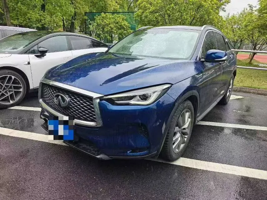 2018 Infiniti QX30 2.0T 211HP L4 7DCT,autocango,china used car exporter,china ev exporter,chinese used car exporter,chinese used ev exporter