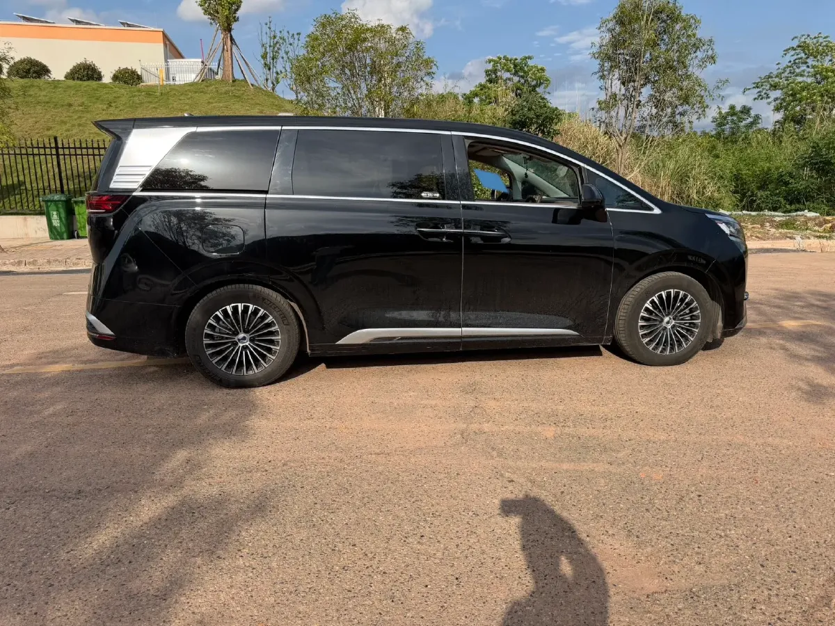 2022 HongQi HS7 3.0T 337HP V6 8AT,autocango,china used car exporter,china ev exporter,chinese used car exporter,chinese used ev exporter