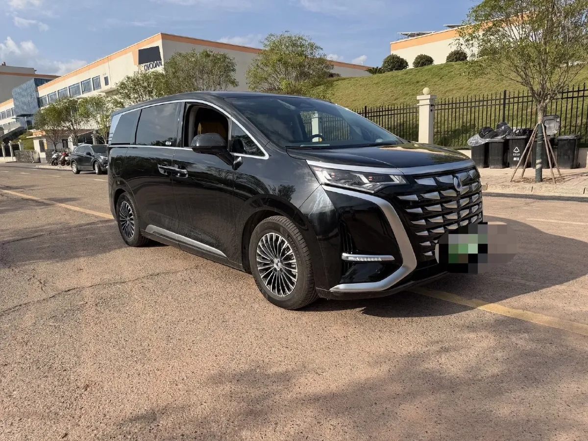2022 HongQi HS7 3.0T 337HP V6 8AT,autocango,china used car exporter,china ev exporter,chinese used car exporter,chinese used ev exporter