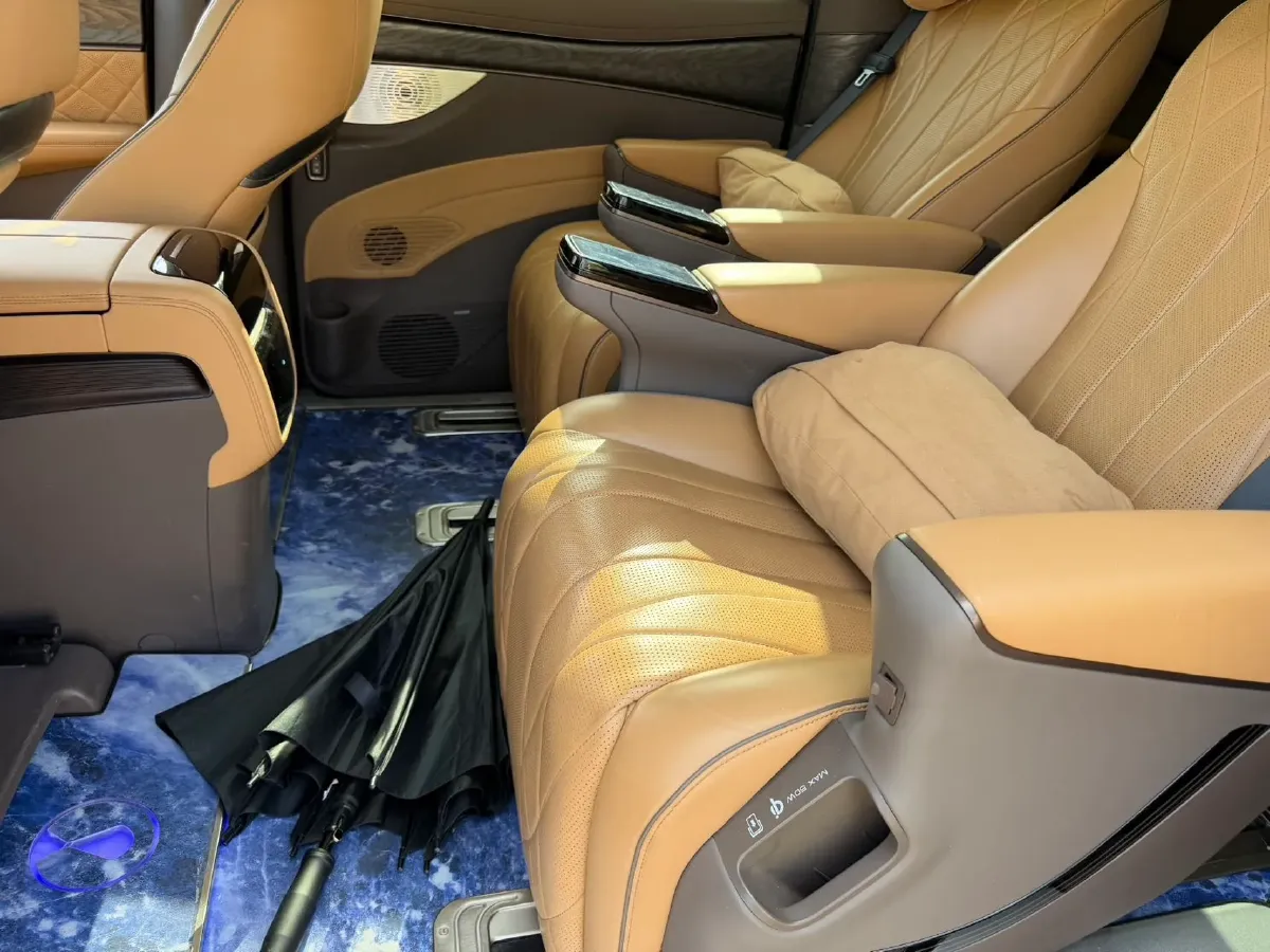 2022 HongQi HS7 3.0T 337HP V6 8AT,autocango,china used car exporter,china ev exporter,chinese used car exporter,chinese used ev exporter