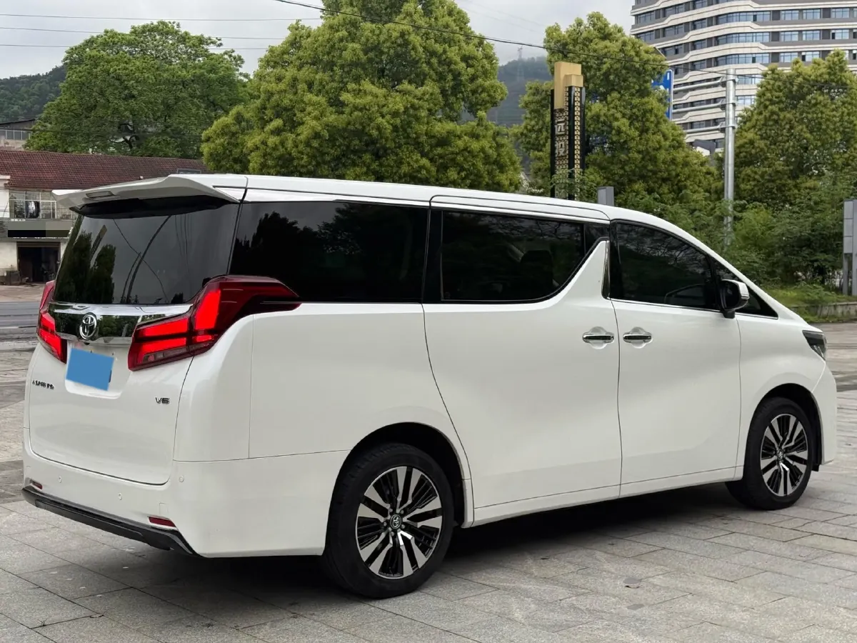 2018 Toyota Alphard 3.5L 301HP V6 8AT,autocango,china used car exporter,china ev exporter,chinese used car exporter,chinese used ev exporter