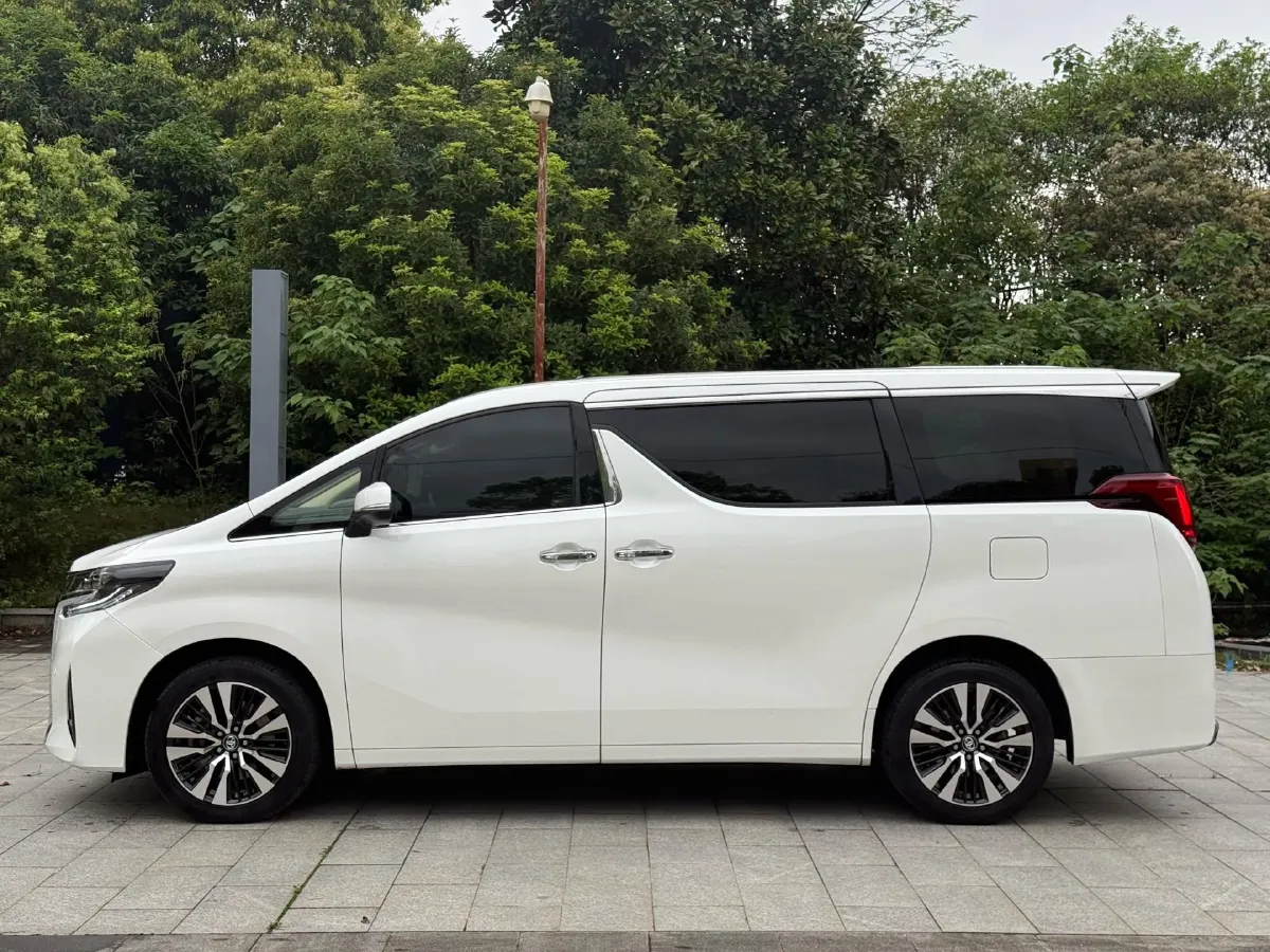 2018 Toyota Alphard 3.5L 301HP V6 8AT,autocango,china used car exporter,china ev exporter,chinese used car exporter,chinese used ev exporter
