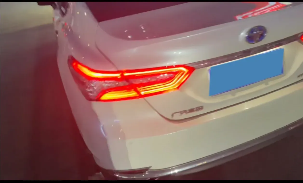 2023 Toyota Camry 2.5L 178HP L4 E-CVT Hybrid,autocango,china used car exporter,china ev exporter,chinese used car exporter,chinese used ev exporter