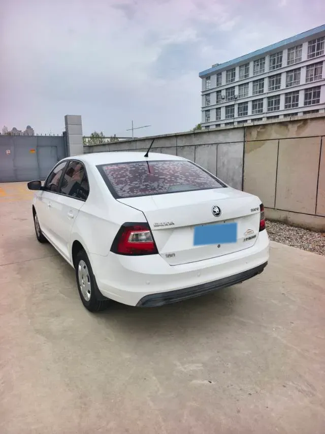 2018 Skoda Rapid 1.6L 110HP L4 5MT,autocango,china used car exporter,china ev exporter,chinese used car exporter,chinese used ev exporter