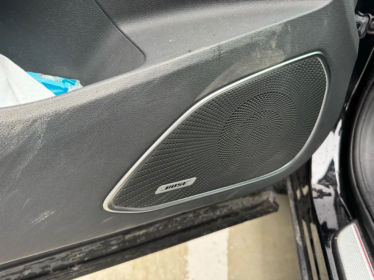 2023 HongQi HS5 2.0T 252HP L4 8AT,autocango,china used car exporter,china ev exporter,chinese used car exporter,chinese used ev exporter