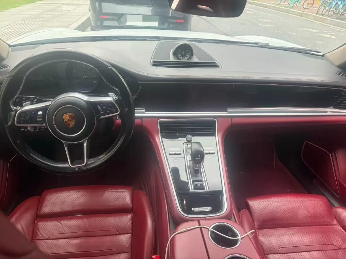 2017 BMW X6 3.0T 306HP L6 8AT,autocango,china used car exporter,china ev exporter,chinese used car exporter,chinese used ev exporter