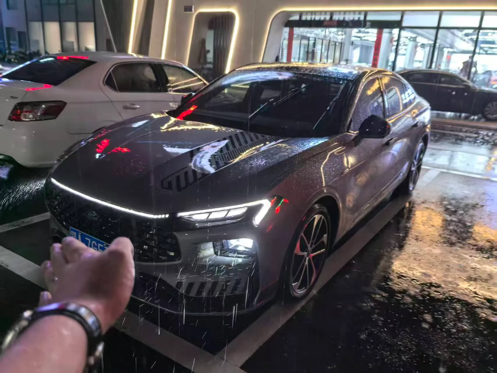 autocango,china used car exporter,china ev exporter,chinese used car exporter,chinese used ev exporter