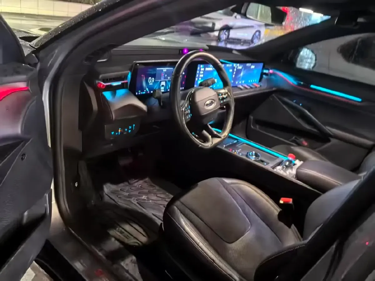 2022 Ford Mondeo 2.0T 238HP L4 8AT,autocango,china used car exporter,china ev exporter,chinese used car exporter,chinese used ev exporter