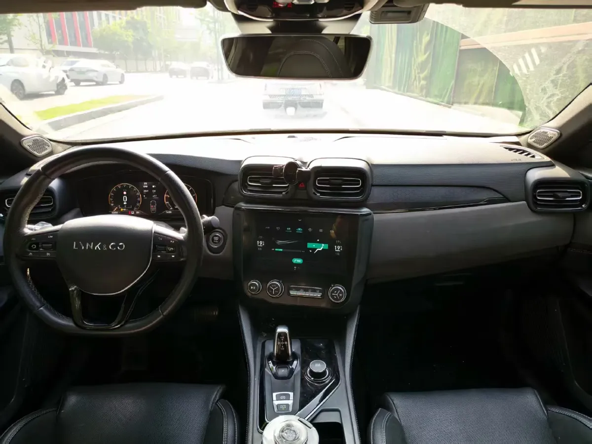 2021 LYNK&CO 03 1.5T 180HP L3 7DCT,autocango,china used car exporter,china ev exporter,chinese used car exporter,chinese used ev exporter