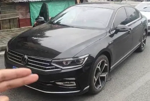 2023 Volkswagen Magotan 2.0T 186HP L4 7DCT,autocango,china used car exporter,china ev exporter,chinese used car exporter,chinese used ev exporter