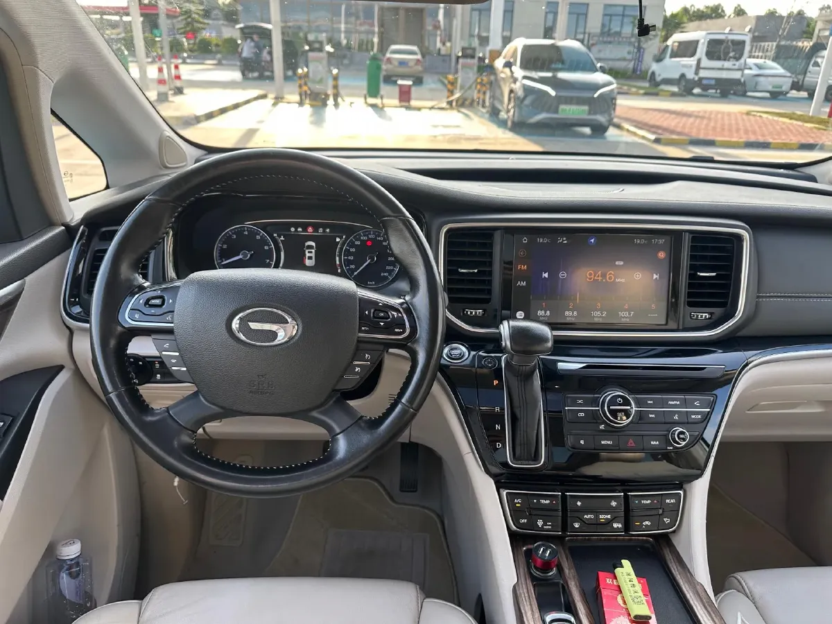 2018 GAC Trumpchi M8 2.0T 201HP L4 6AT,autocango,china used car exporter,china ev exporter,chinese used car exporter,chinese used ev exporter