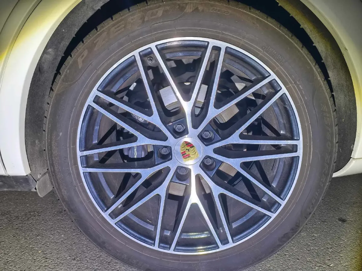 2023 Porsche Cayenne 3.0T 340HP V6 8AT,autocango,china used car exporter,china ev exporter,chinese used car exporter,chinese used ev exporter