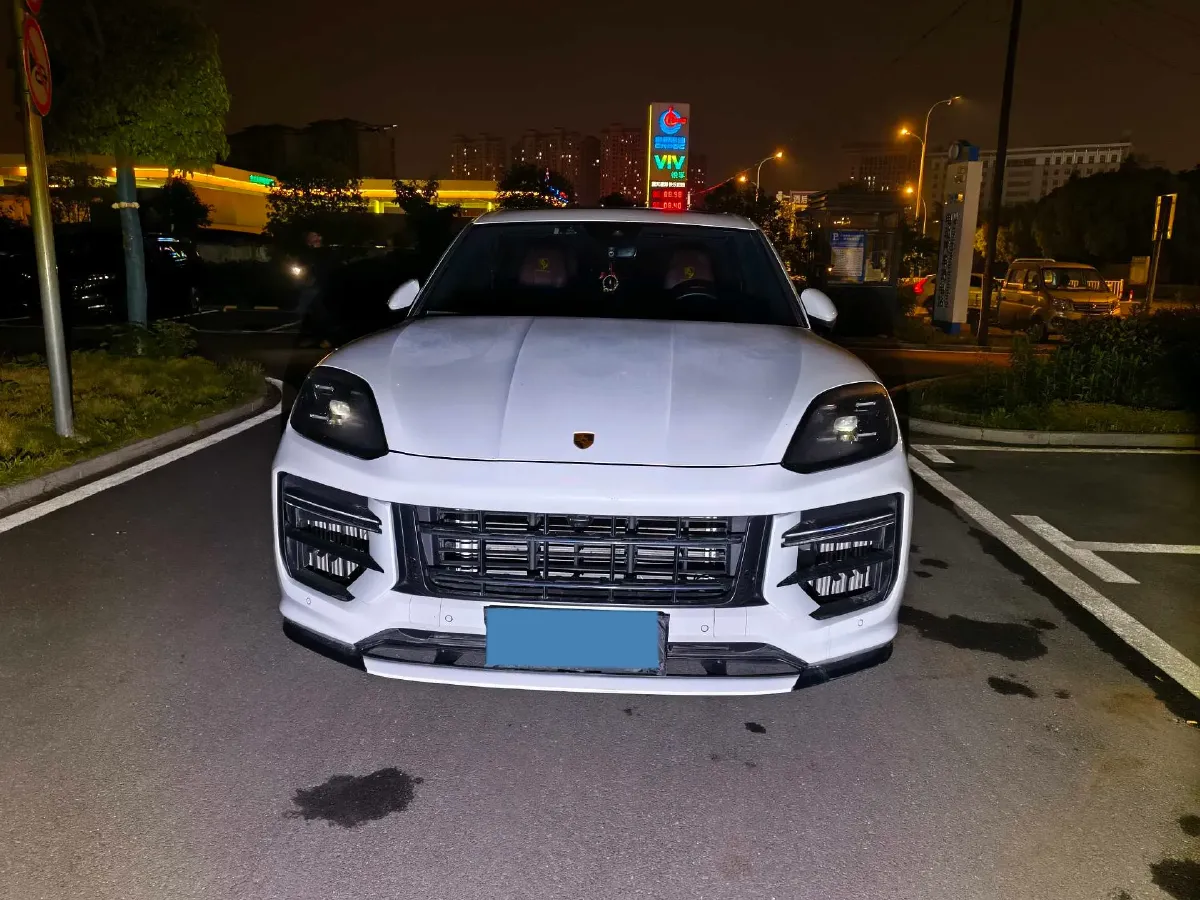 2023 Porsche Cayenne 3.0T 340HP V6 8AT,autocango,china used car exporter,china ev exporter,chinese used car exporter,chinese used ev exporter