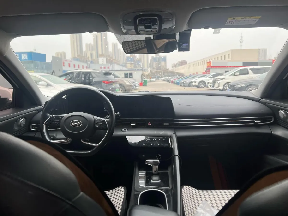 2021 Hyundai Elantra 1.5L 115HP L4 CVT,autocango,china used car exporter,china ev exporter,chinese used car exporter,chinese used ev exporter