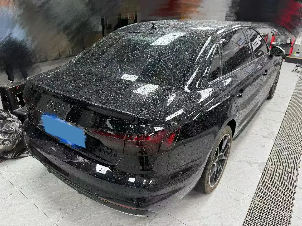 2023 Audi A4L 2.0T 190HP L4 7DCT,autocango,china used car exporter,china ev exporter,chinese used car exporter,chinese used ev exporter