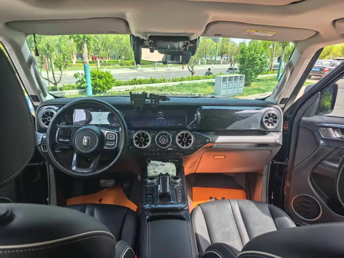 2023 Tank 300 2.0T 227HP L4 8AT,autocango,china used car exporter,china ev exporter,chinese used car exporter,chinese used ev exporter