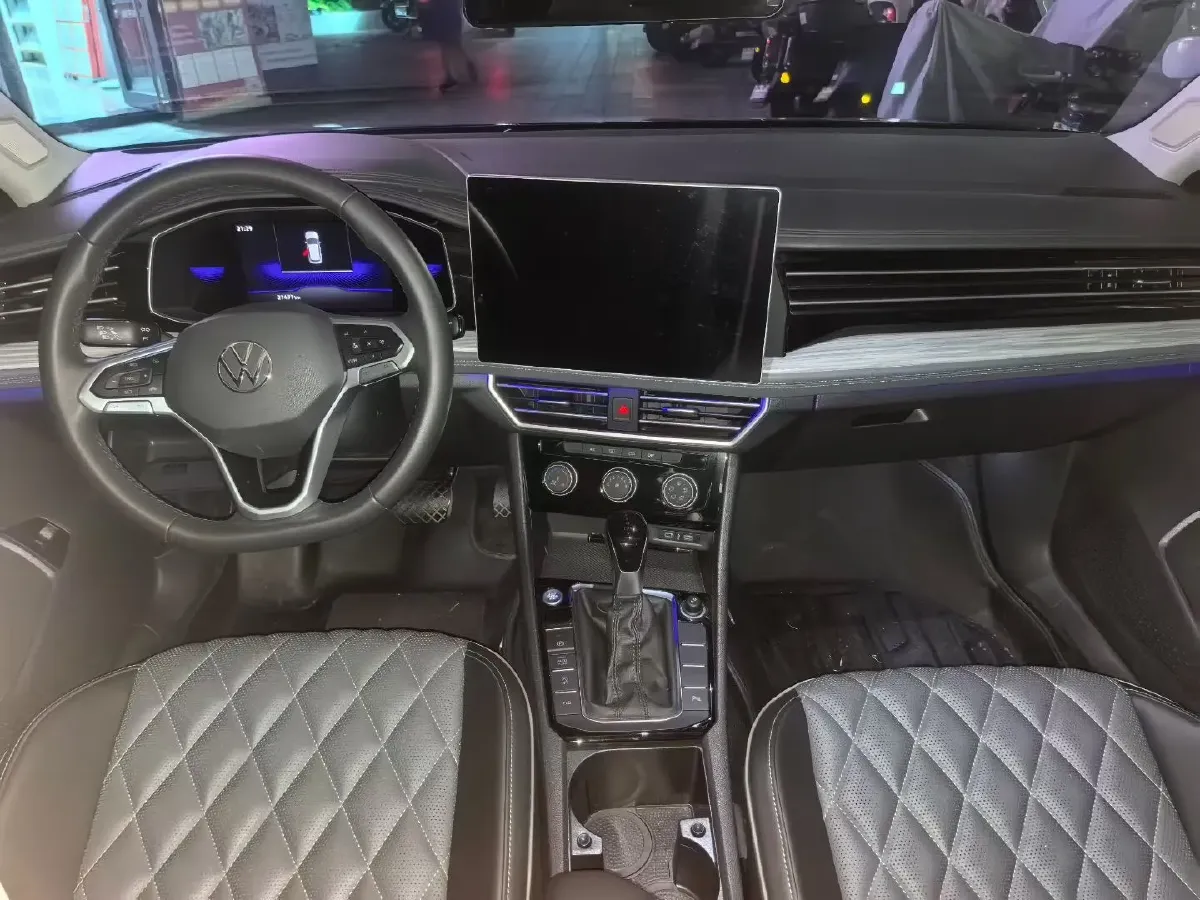 2024 Volkswagen Sagitar 1.5T 160HP L4 7DCT,autocango,china used car exporter,china ev exporter,chinese used car exporter,chinese used ev exporter