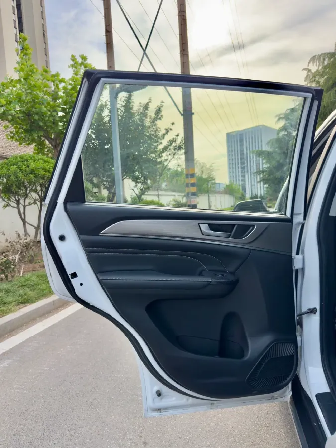 2021 Haval M6 1.5T 150HP L4 7DCT,autocango,china used car exporter,china ev exporter,chinese used car exporter,chinese used ev exporter