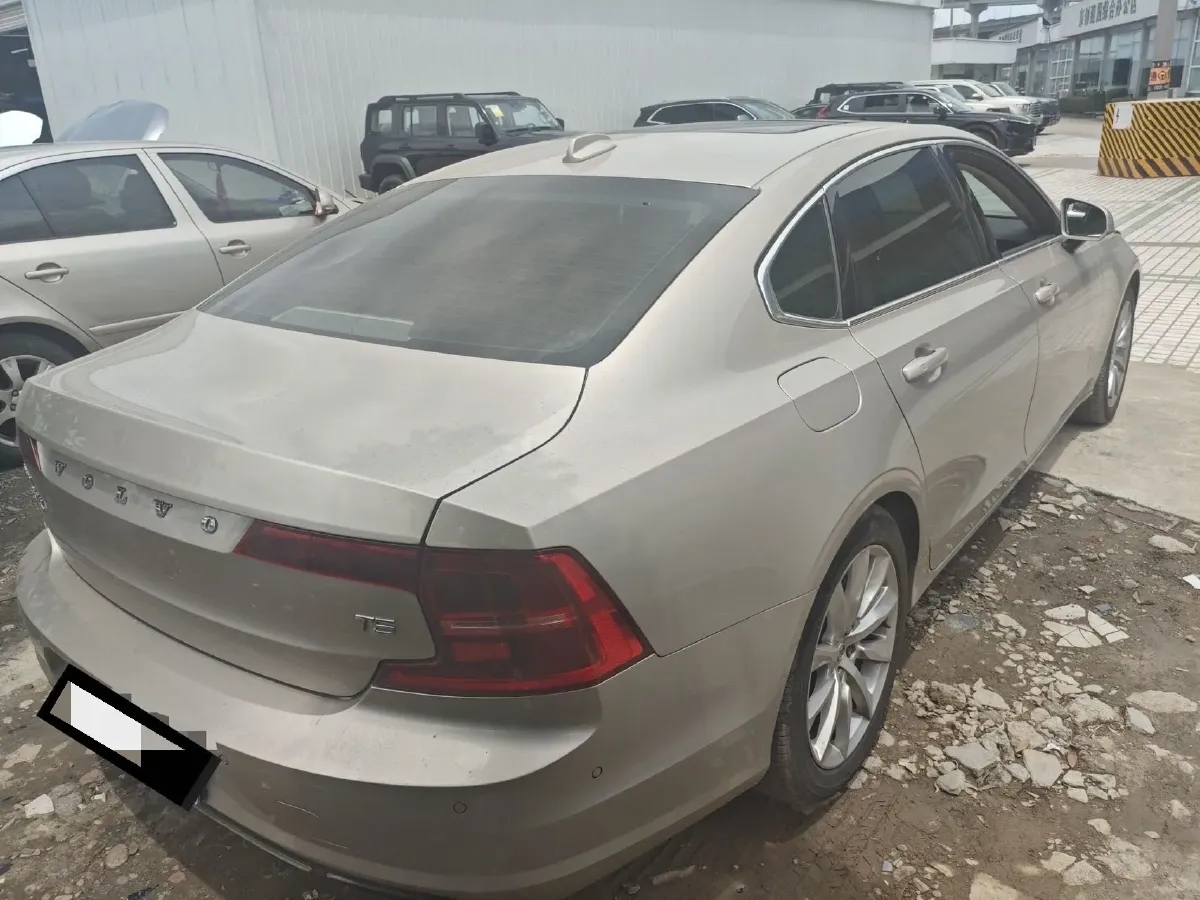 2018 Volvo S90 2.0T 254HP L4 8AT,autocango,china used car exporter,china ev exporter,chinese used car exporter,chinese used ev exporter
