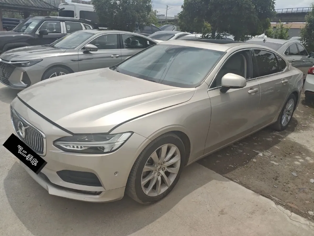 2018 Volvo S90 2.0T 254HP L4 8AT,autocango,china used car exporter,china ev exporter,chinese used car exporter,chinese used ev exporter