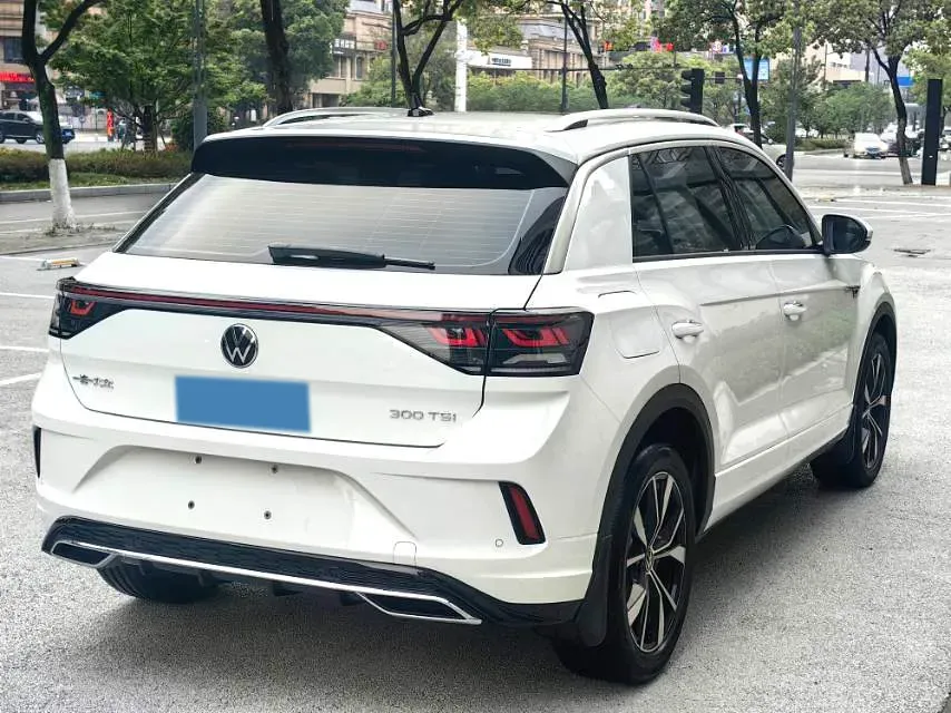 2023 Volkswagen T-Roc 1.5T 160HP L4 7DCT,autocango,china used car exporter,china ev exporter,chinese used car exporter,chinese used ev exporter