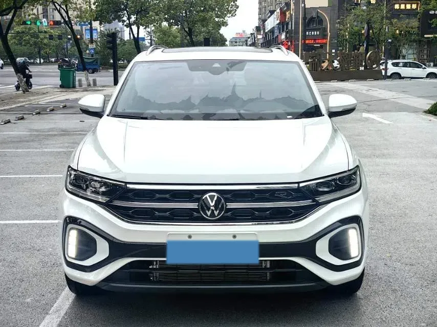2023 Volkswagen T-Roc 1.5T 160HP L4 7DCT,autocango,china used car exporter,china ev exporter,chinese used car exporter,chinese used ev exporter