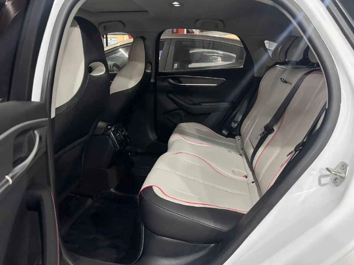 2022 ChangAn Oshan Z6 1.5T 170HP L4 6TCT PHEV 28.4KWH,autocango,china used car exporter,china ev exporter,chinese used car exporter,chinese used ev exporter