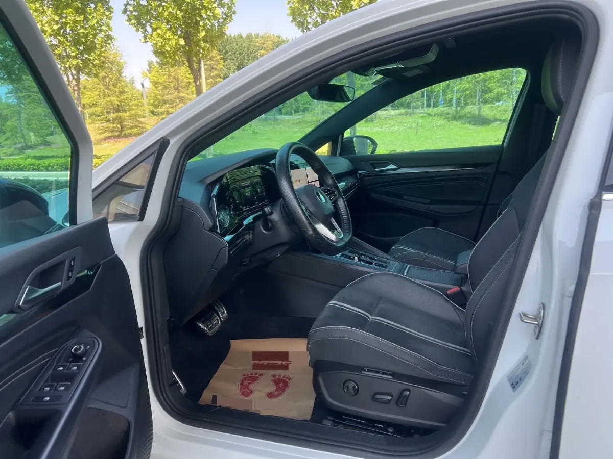 2023 Volkswagen Golf 1.4T 150HP L4 7DCT,autocango,china used car exporter,china ev exporter,chinese used car exporter,chinese used ev exporter