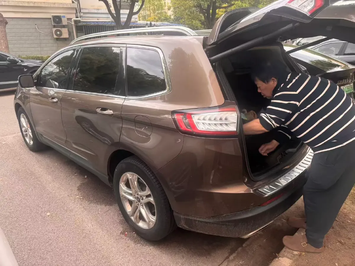 2018 Ford Edge 2.0T 245HP L4 6AT,autocango,china used car exporter,china ev exporter,chinese used car exporter,chinese used ev exporter