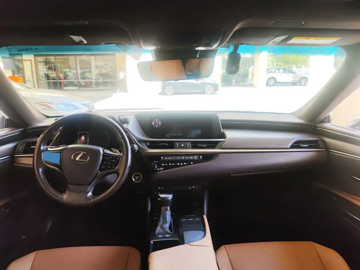 2020 Lexus ES 2.0L 173HP L4 CVT,autocango,china used car exporter,china ev exporter,chinese used car exporter,chinese used ev exporter