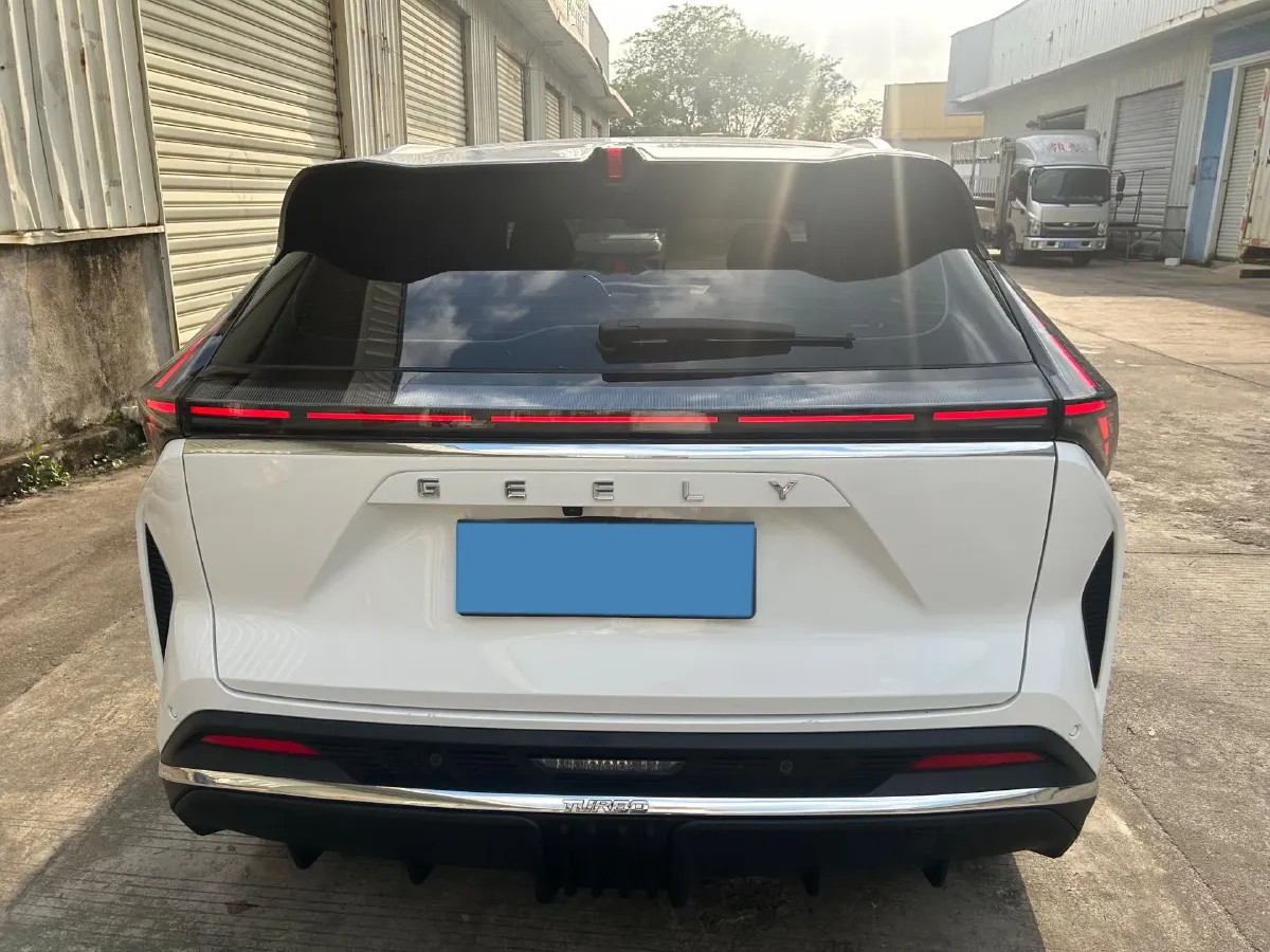 2024 Geely Azkarra 1.5T 181HP L4 7DCT,autocango,china used car exporter,china ev exporter,chinese used car exporter,chinese used ev exporter