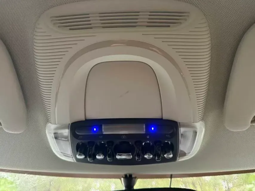 2018 Jeep Grand Commander 2.0T 234HP L4 9AT,autocango,china used car exporter,china ev exporter,chinese used car exporter,chinese used ev exporter