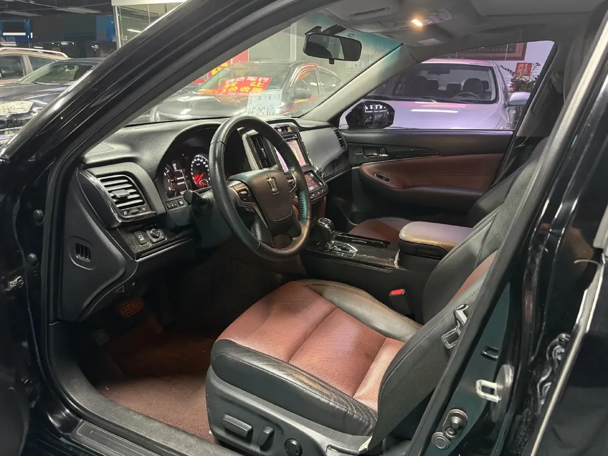 2018 Toyota Highlander 2.0T 220HP L4 6AT,autocango,china used car exporter,china ev exporter,chinese used car exporter,chinese used ev exporter
