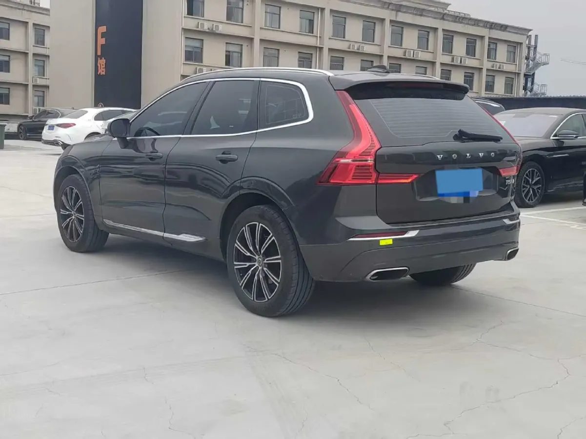 2020 Volvo XC60 2.0T 254HP L4 8AT,autocango,china used car exporter,china ev exporter,chinese used car exporter,chinese used ev exporter