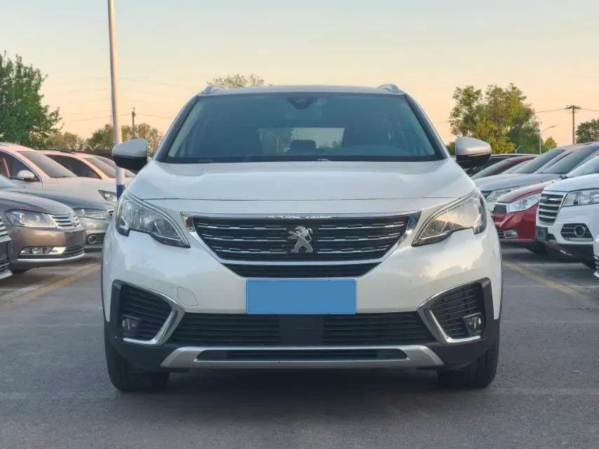 2017 Peugeot 5008 1.8T 204HP L4 6AT,autocango,china used car exporter,china ev exporter,chinese used car exporter,chinese used ev exporter
