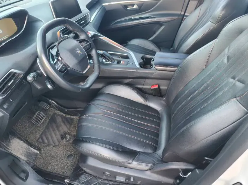 2017 Peugeot 5008 1.8T 204HP L4 6AT,autocango,china used car exporter,china ev exporter,chinese used car exporter,chinese used ev exporter